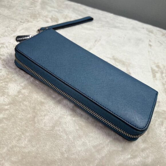 Michael Kors Jet Set Travel Wallet Wristlet Zip Around Card Holder Organizer - Picture 2 of 12